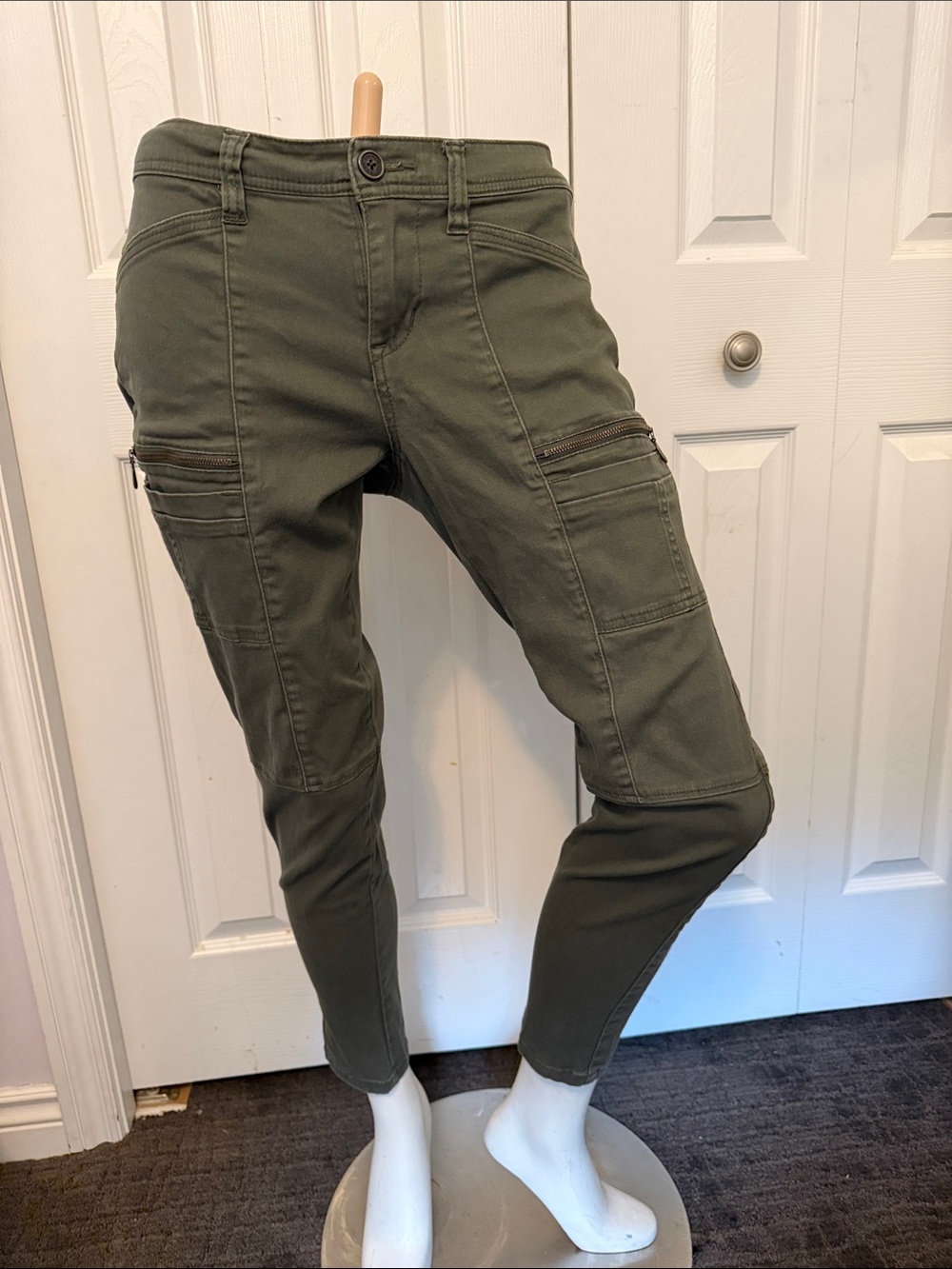 UNIONBAY Slim Cargo Skinny Pants in army green